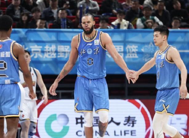  北京首钢追求高水平外援，却不愿过度投入争冠；这种理性策略，对联赛长远发展更有利。 体育新闻