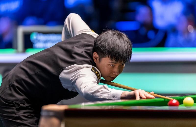  【深度揭秘+巅峰路径】斯诺克“中国旋风”背后的技术逻辑与夺冠复盘 体育新闻 【深度揭秘+巅峰路径】斯诺克“中国旋风”背后的技术逻辑与夺冠复盘 体育新闻