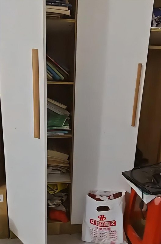  考研决策的沉没成本陷阱：一位技术从业者的路径复盘与风险规避模型 IT技术 考研决策的沉没成本陷阱：一位技术从业者的路径复盘与风险规避模型 IT技术